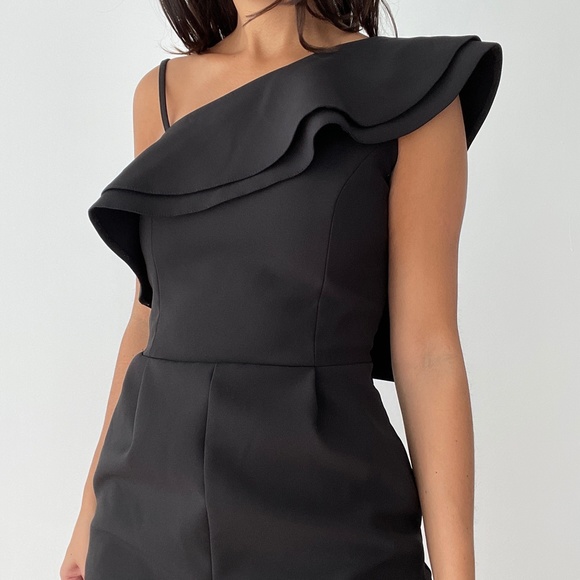 Topshop Black Ruffle One-Shoulder Playsuit (Size 6/8) - Picture 4 of 8